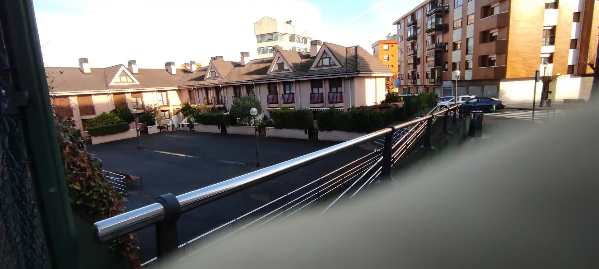 Vista exterior de Casa o xalet en venda en Valle de Trápaga-Trapagaran amb Calefacció, Jardí privat i Terrassa