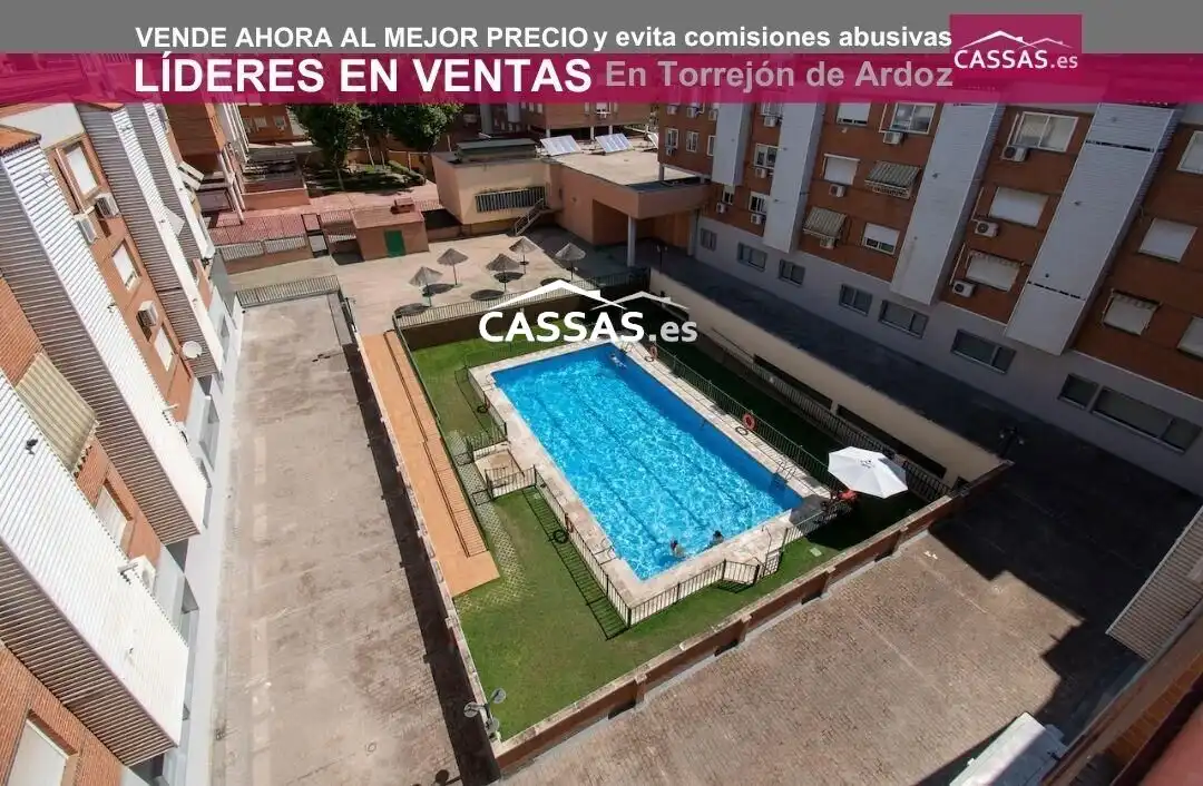 Pis amb piscina en venda a Fresnos I y II, imagen 9