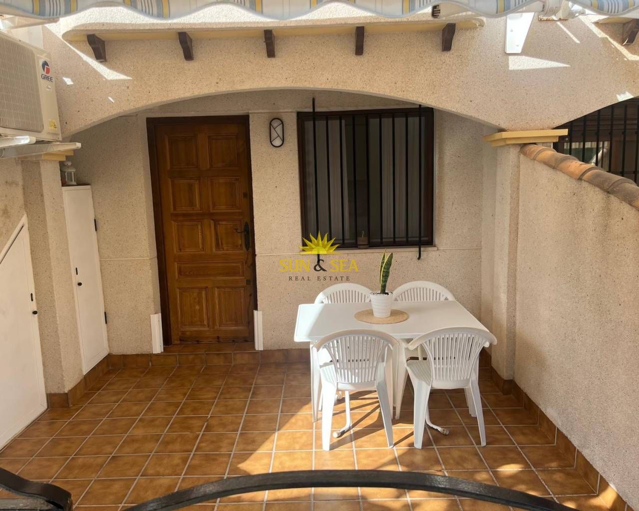 Jardí de Casa adosada de lloguer en Los Alcázares amb Aire condicionat, Calefacció i Terrassa