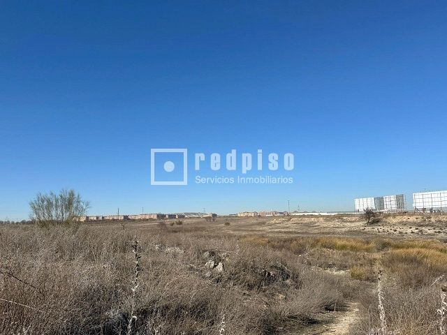 Terreny industrial en venda a Los Robles