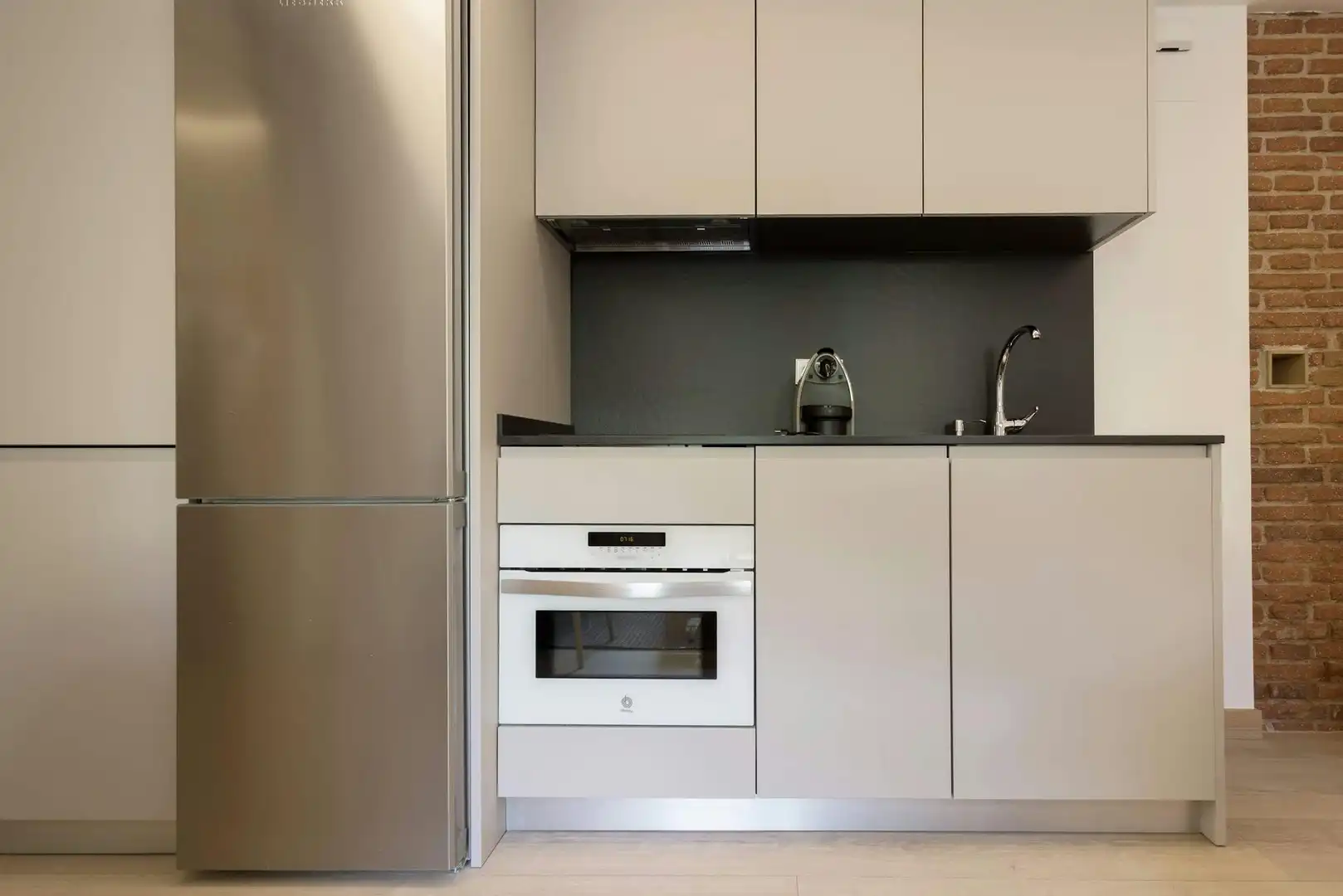 Kitchen of Flat for rent in Madrid  with Air Conditioner, Heating and Washing machine