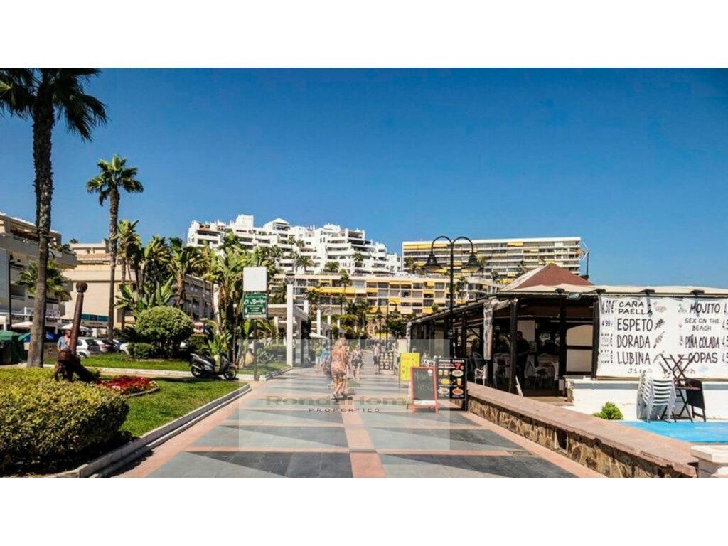 Vista exterior de Piso de alquiler en Torremolinos