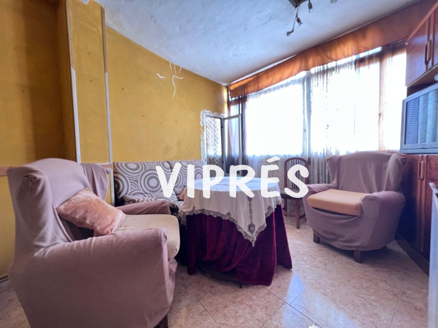 Habitación de Piso en venta en Cáceres Capital con Calefacción, Terraza y Amueblado