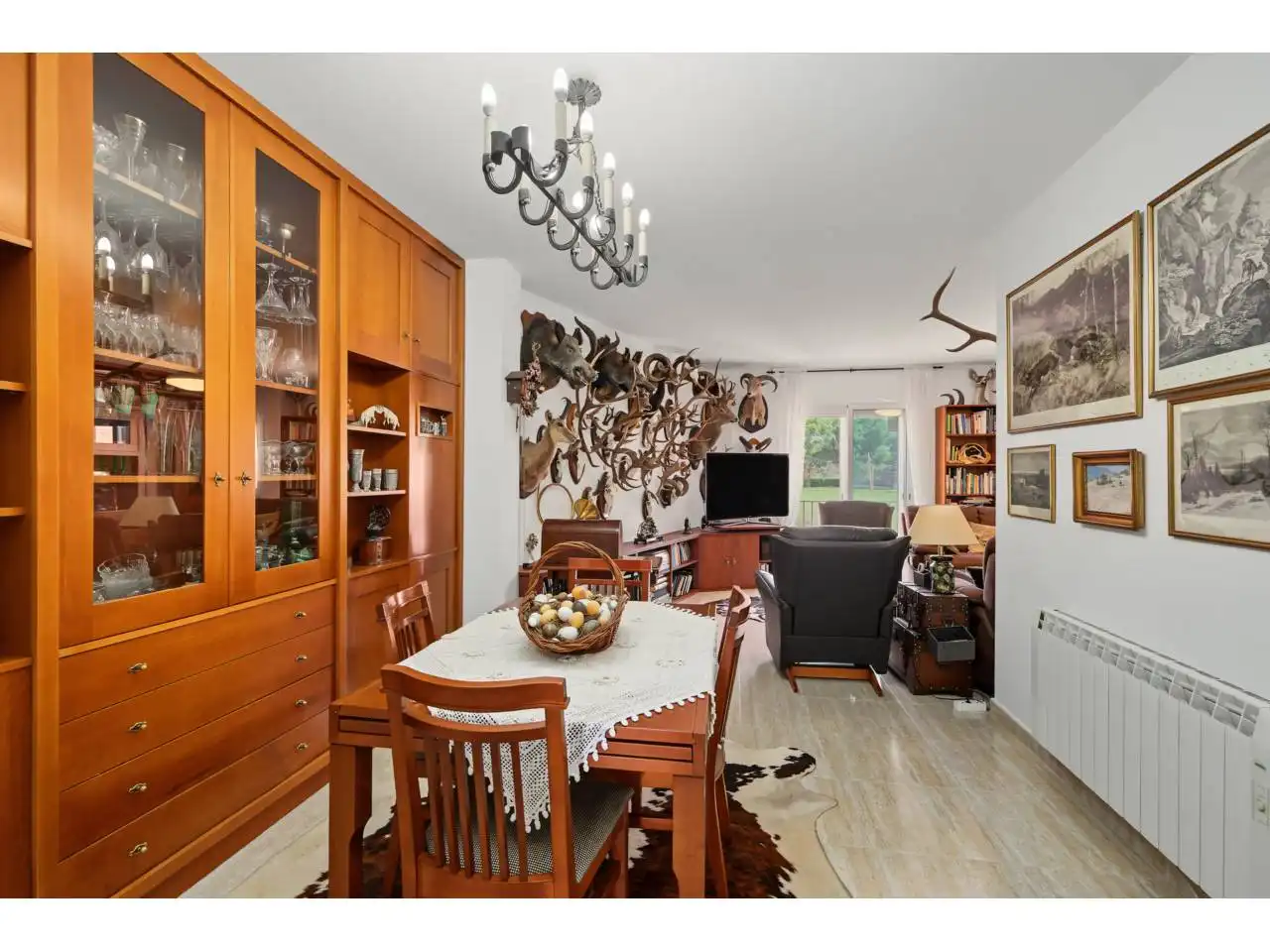 Comedor de Piso en venta en Maçanet de Cabrenys con Calefacción, Terraza y Balcón