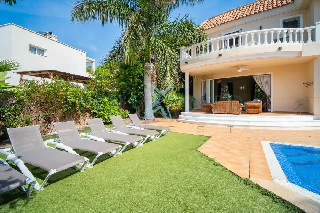 Villa con terrazza in vendita a Avenida del Oeste 1, imagen 10