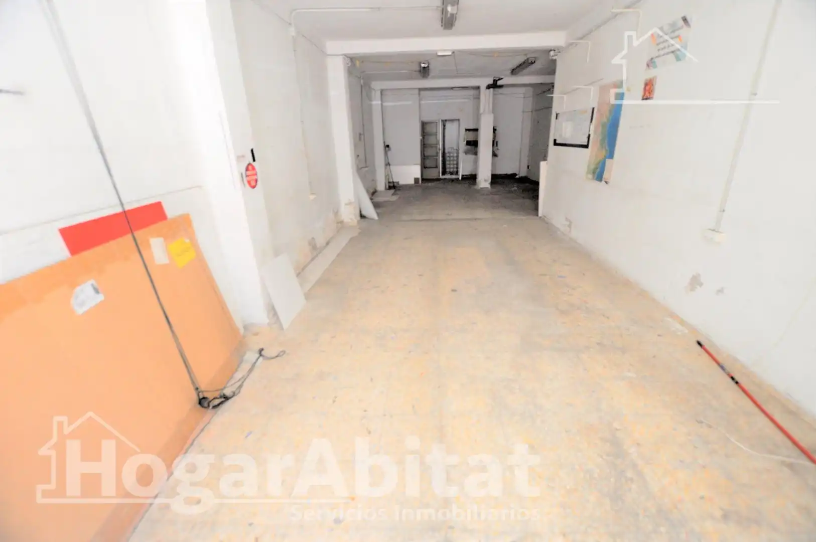 Local comercial en venda a Calle Olimpia Arozena Torres