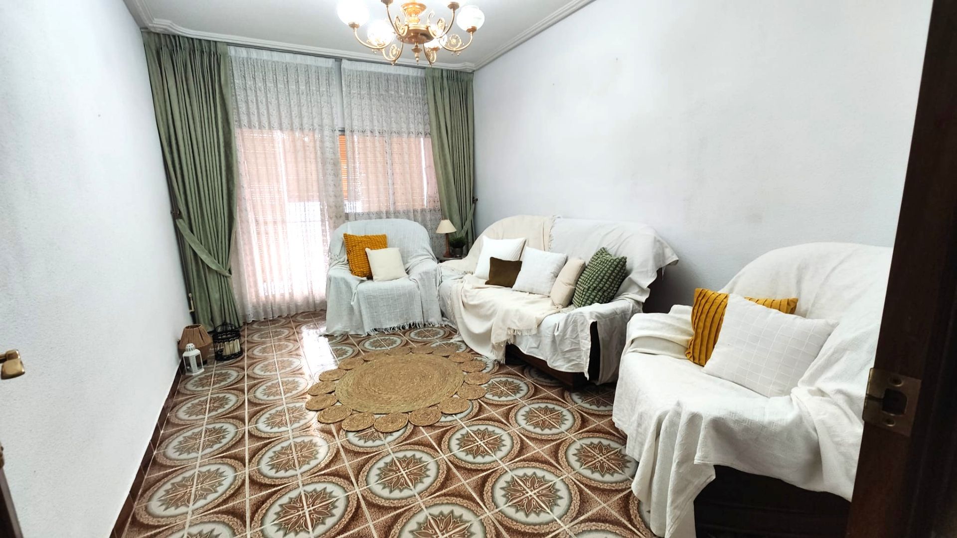 Living room of Flat for sale in Alcalá de Henares  with Heating
