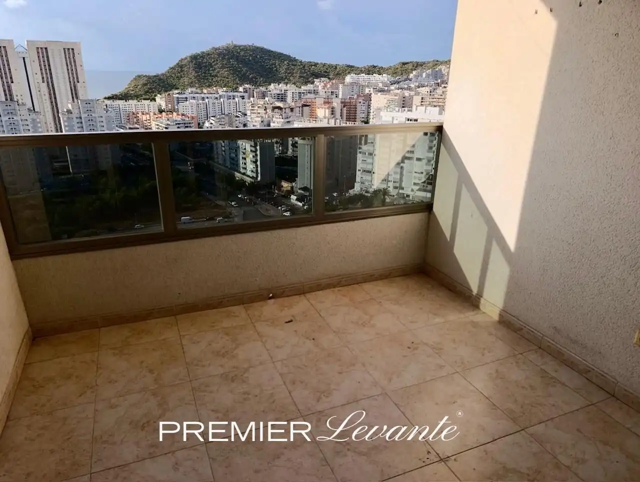 Flat with pool for sale in Avenida Avenida Mariners de la Vila Joiosa, imagen 3