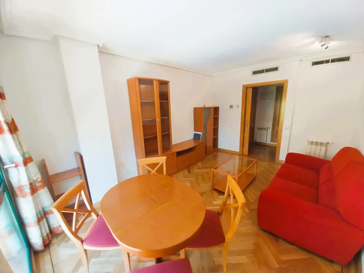 Wohnzimmer von Wohnung zur Miete in Madrid mit Klimaanlage, Heizung und Parkett