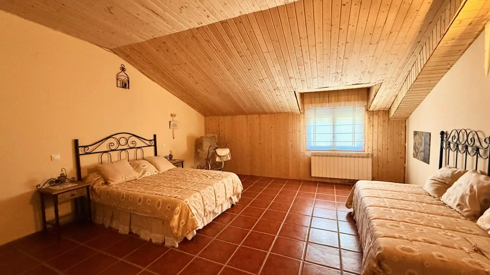 Habitación de Casa o chalet en venta en Lastras de Cuéllar con Calefacción, Jardín privado y Terraza