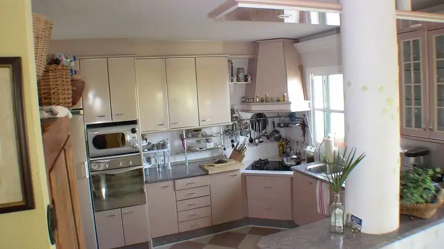 Cuina de Casa o xalet en venda en Torrox amb Aire condicionat, Calefacció i Jardí privat