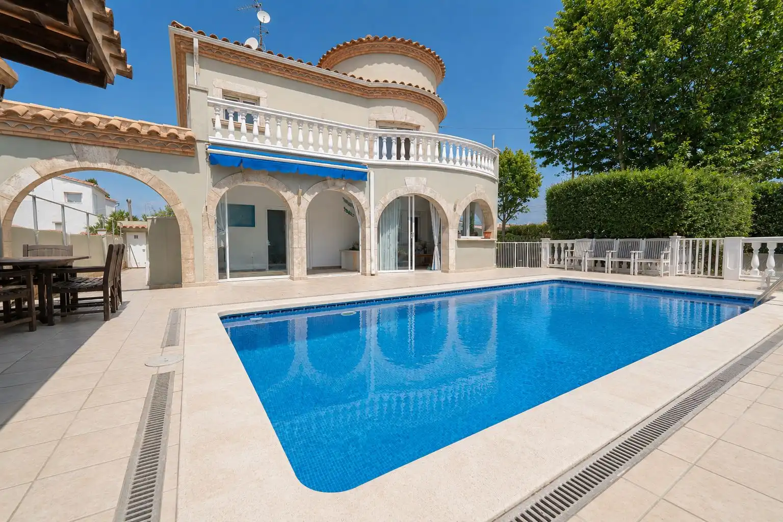 Piscina de Casa o chalet en venta en Empuriabrava con Terraza y Piscina