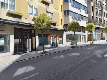 Local comercial en venda a Teis