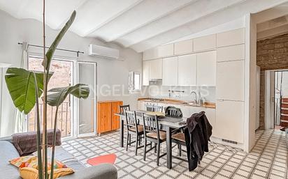 Cuina de Apartament de lloguer en  Barcelona Capital amb Aire condicionat i Calefacció