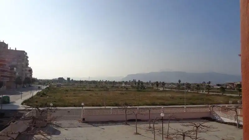 Planta baja en venta en Tavernes de la Valldigna con Terraza y Piscina comunitaria