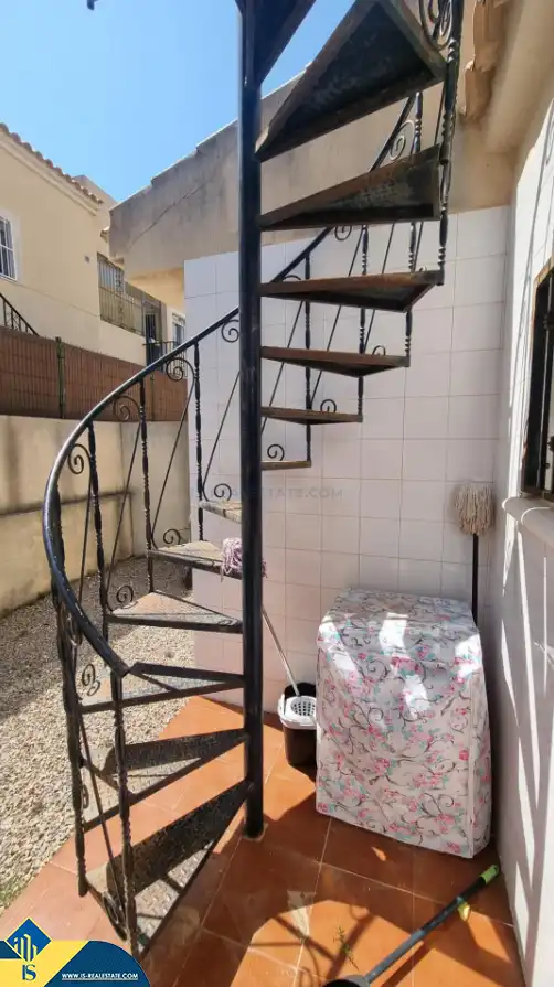 Habitación de Casa adosada en venta en Guardamar del Segura con Aire acondicionado, Calefacción y Terraza