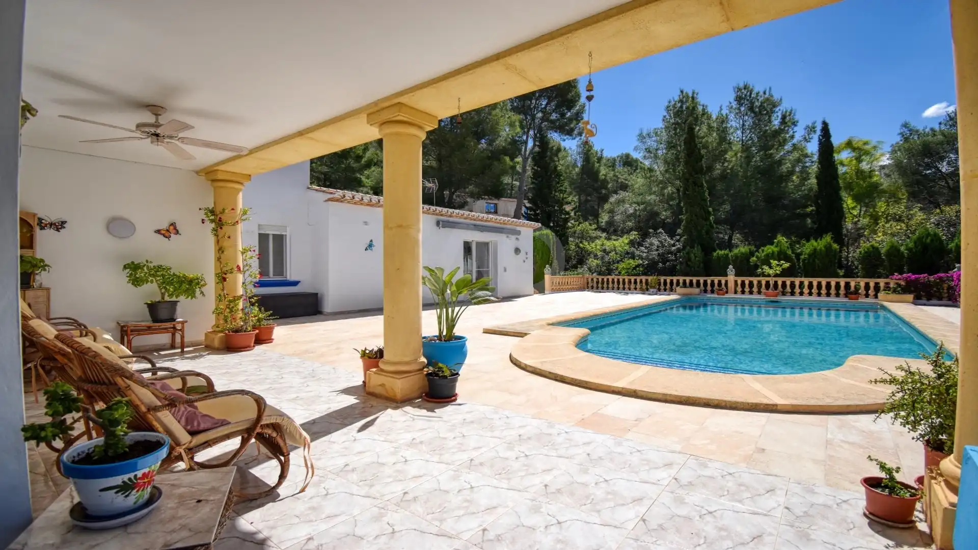 Vista exterior de Casa o xalet en venda en Pedreguer amb Aire condicionat, Calefacció i Terrassa
