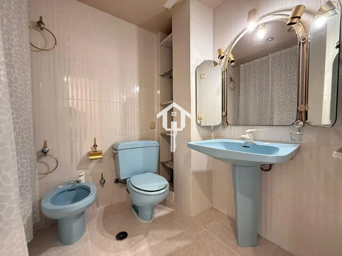 Piso en venta en Calle PRIMITIVO PEREZ, Campoamor