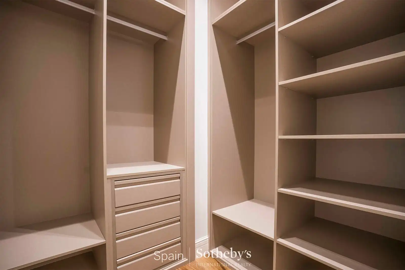 Apartament en venda a Ríos Rosas - Nuevos Ministerios