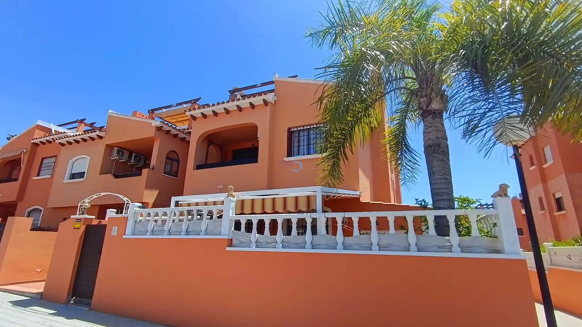 Vista exterior de Piso en venta en Torrevieja con Aire acondicionado, Calefacción y Trastero