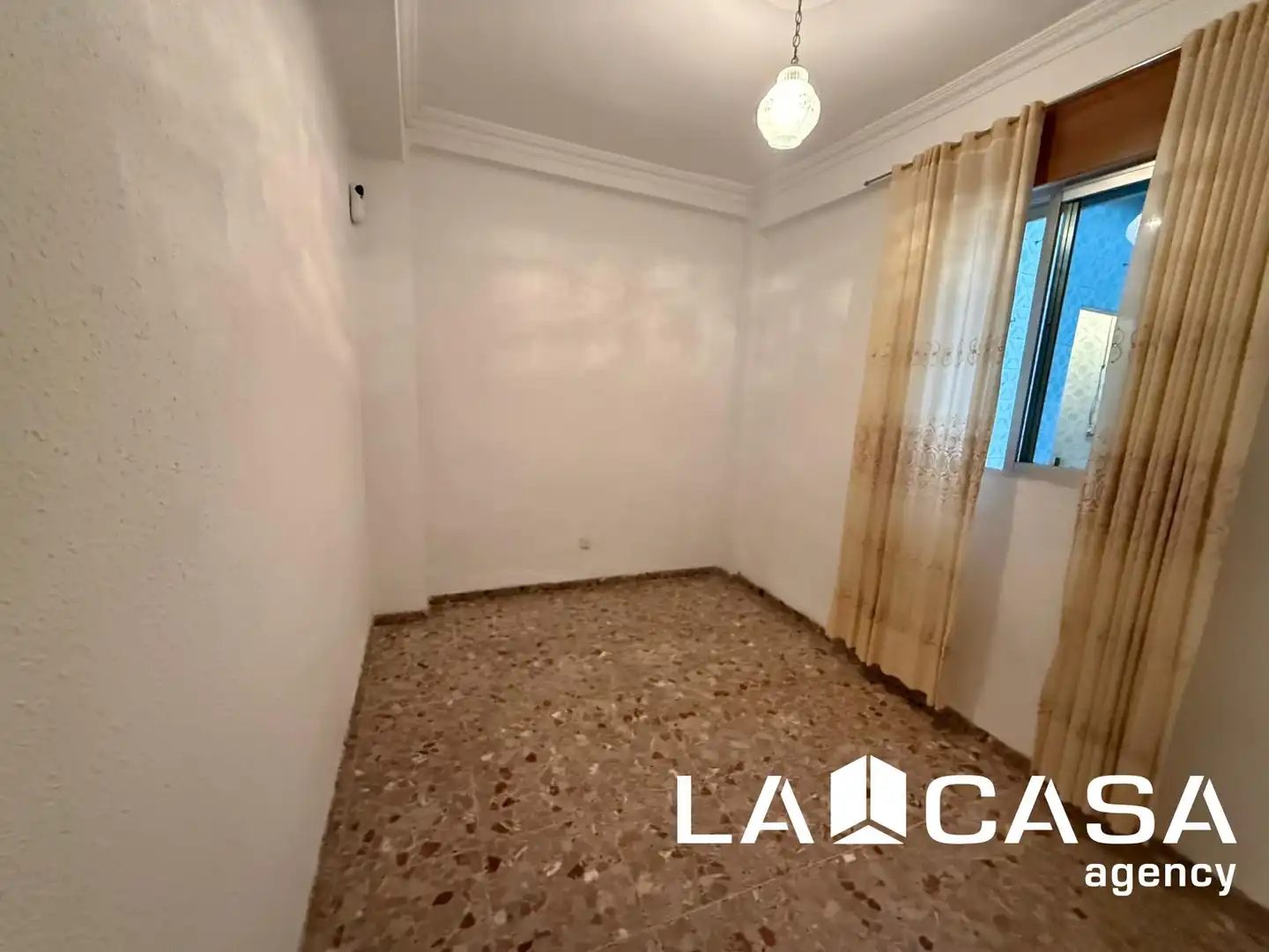 Bedroom of Flat for sale in Dos Hermanas