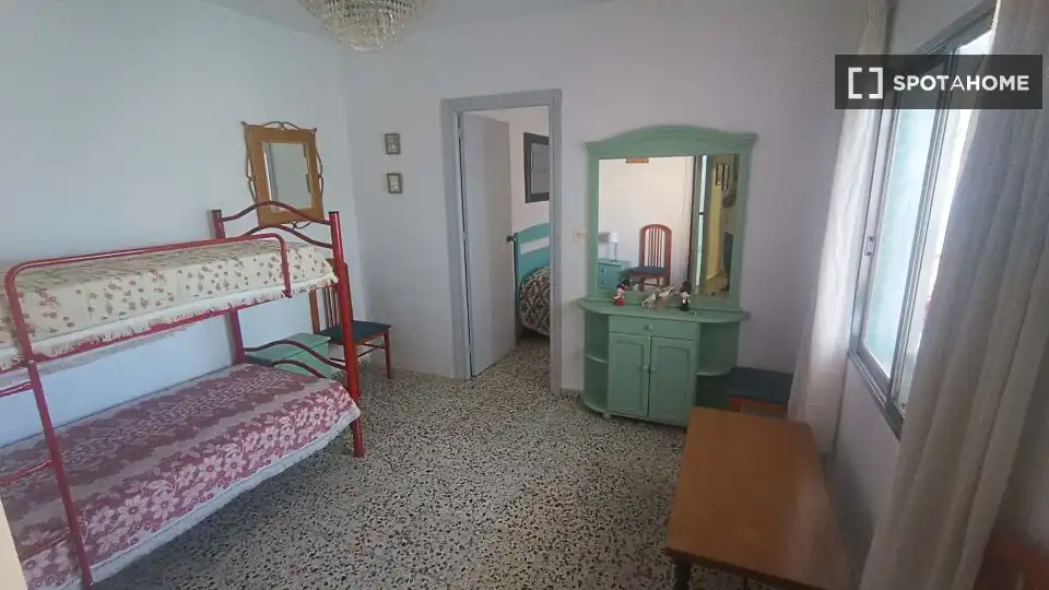 Habitación de Apartamento para compartir en Dúrcal con Aire acondicionado, Terraza y Amueblado