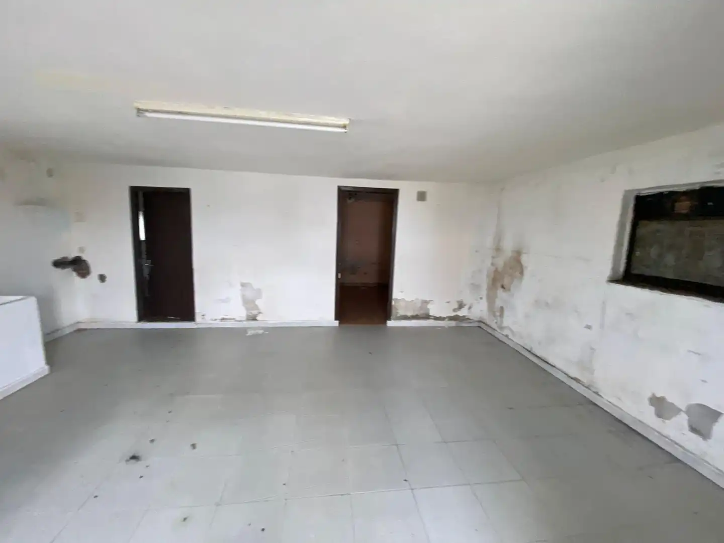 Finca rústica en venda en Carrizo amb Jardí privat
