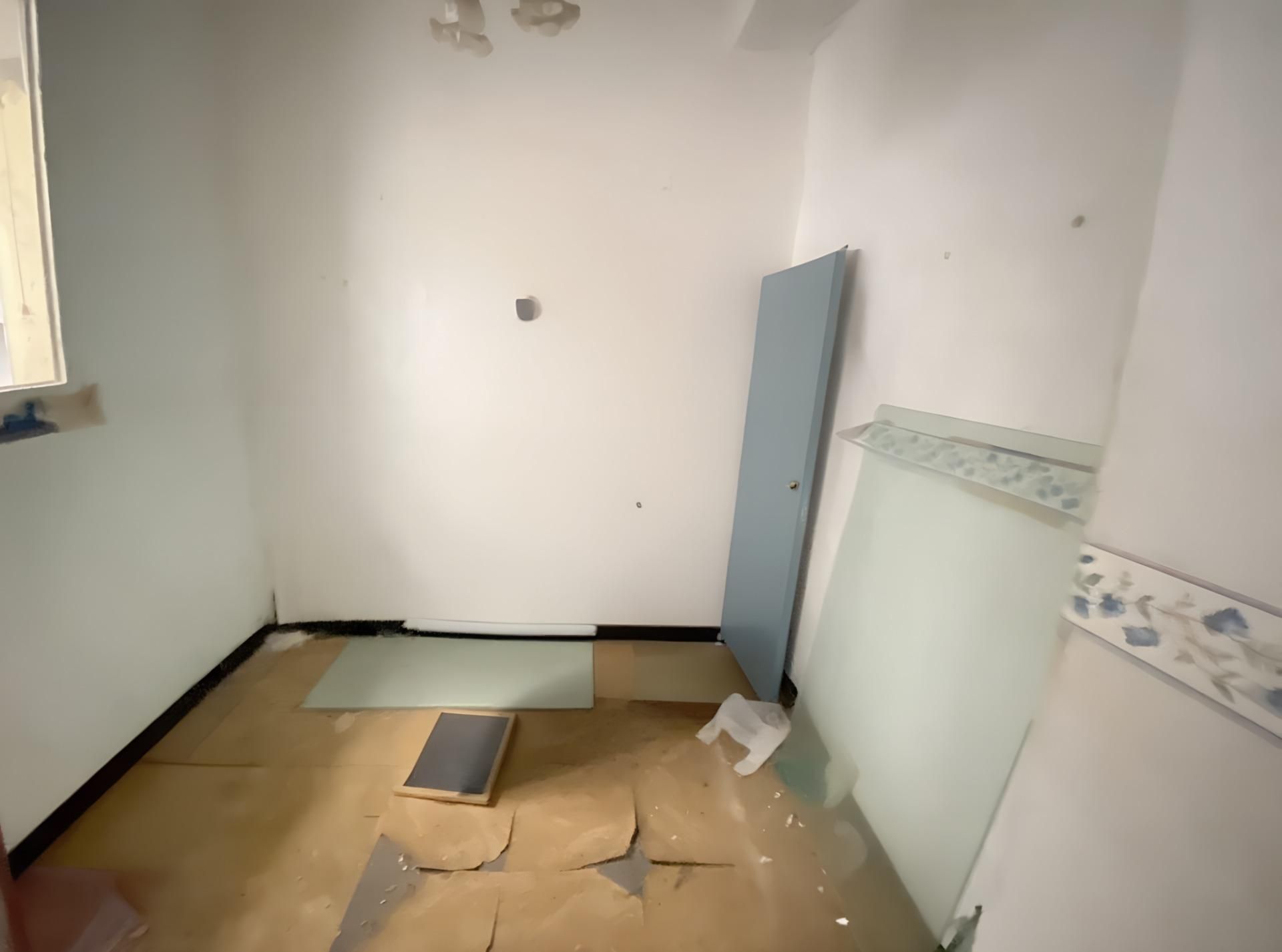 Piso en venta en  Cádiz Capital con Balcón