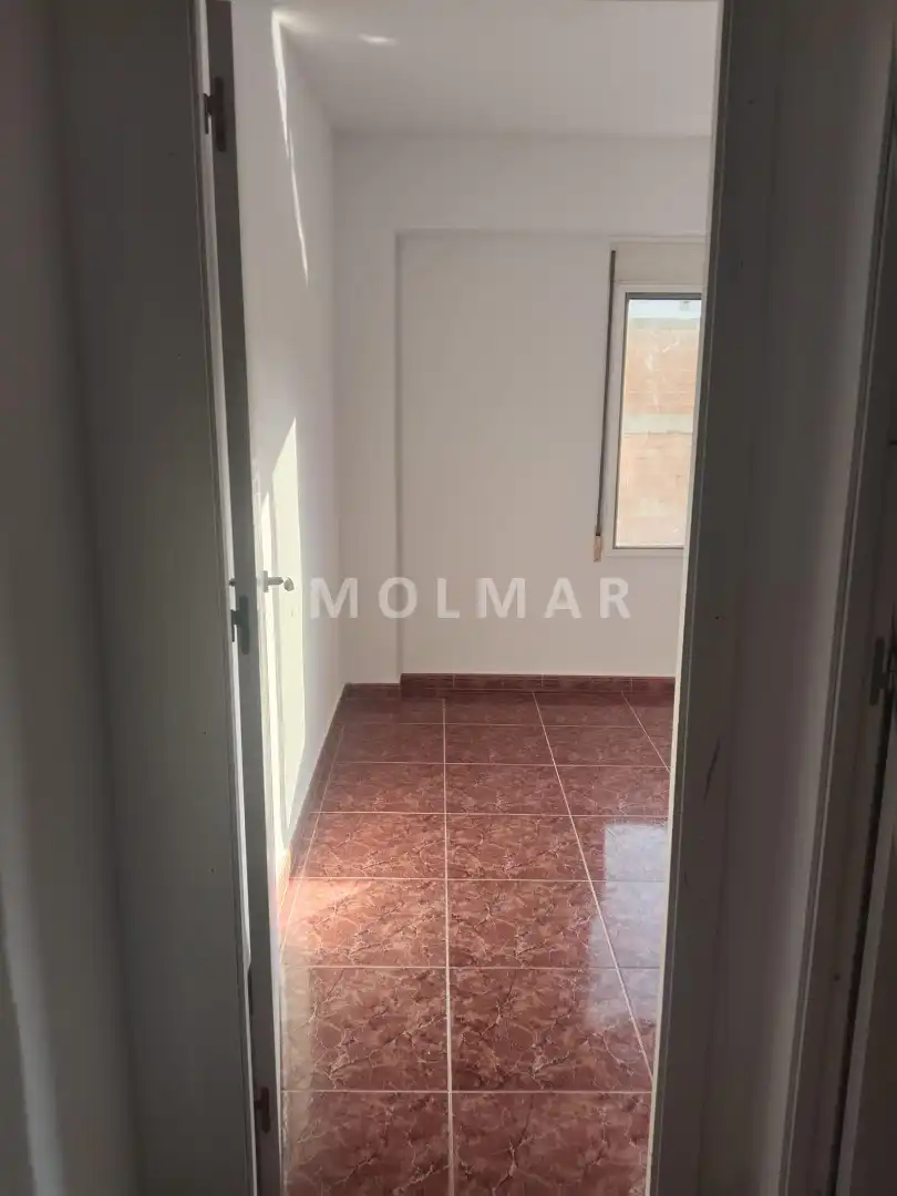 Piso en venta en Canals con Balcón y Internet