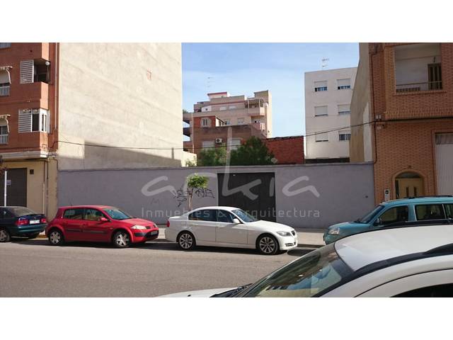 Terreno residencial en Venta en Avenida de Abril - 9 de Octubre
