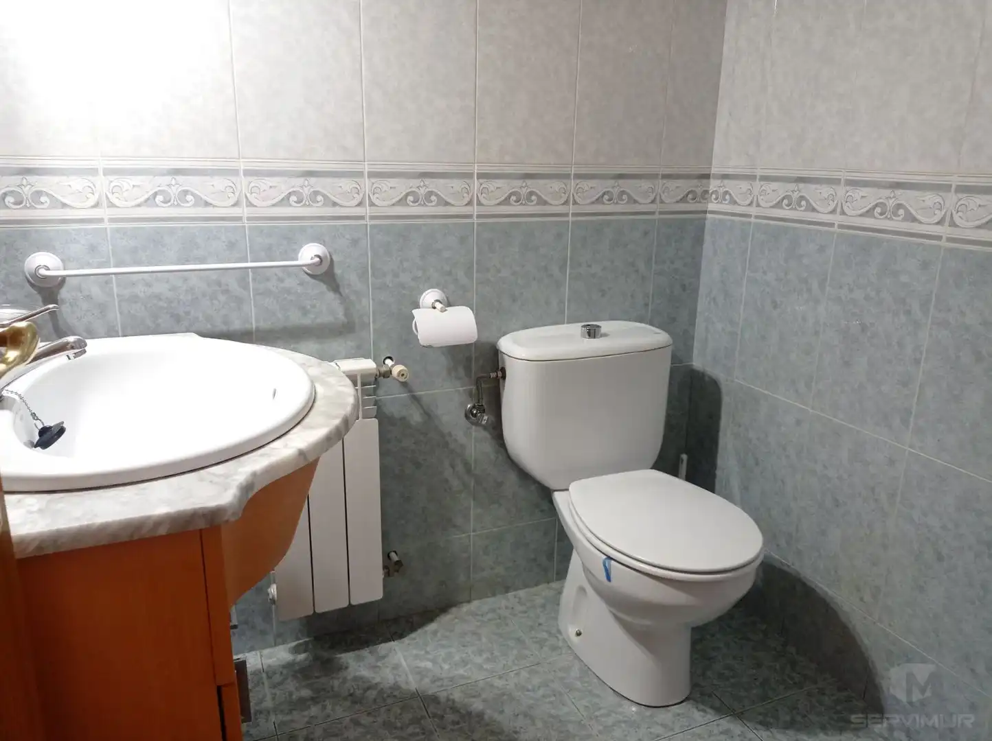 Bathroom of Flat for sale in Torelló  with Heating, Terrace and Storage room