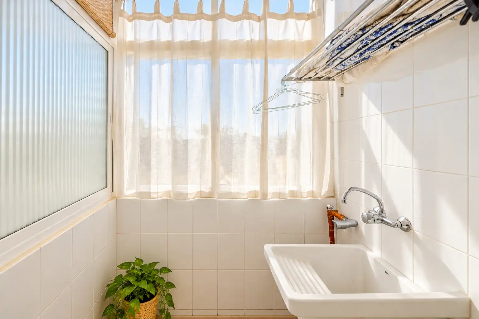 Apartment with pool for sale in Calle Las Azaleas, imagen 15
