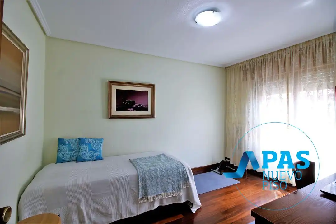 Schlafzimmer von Wohnung zum Verkauf in Santander mit Heizung und Abstellraum