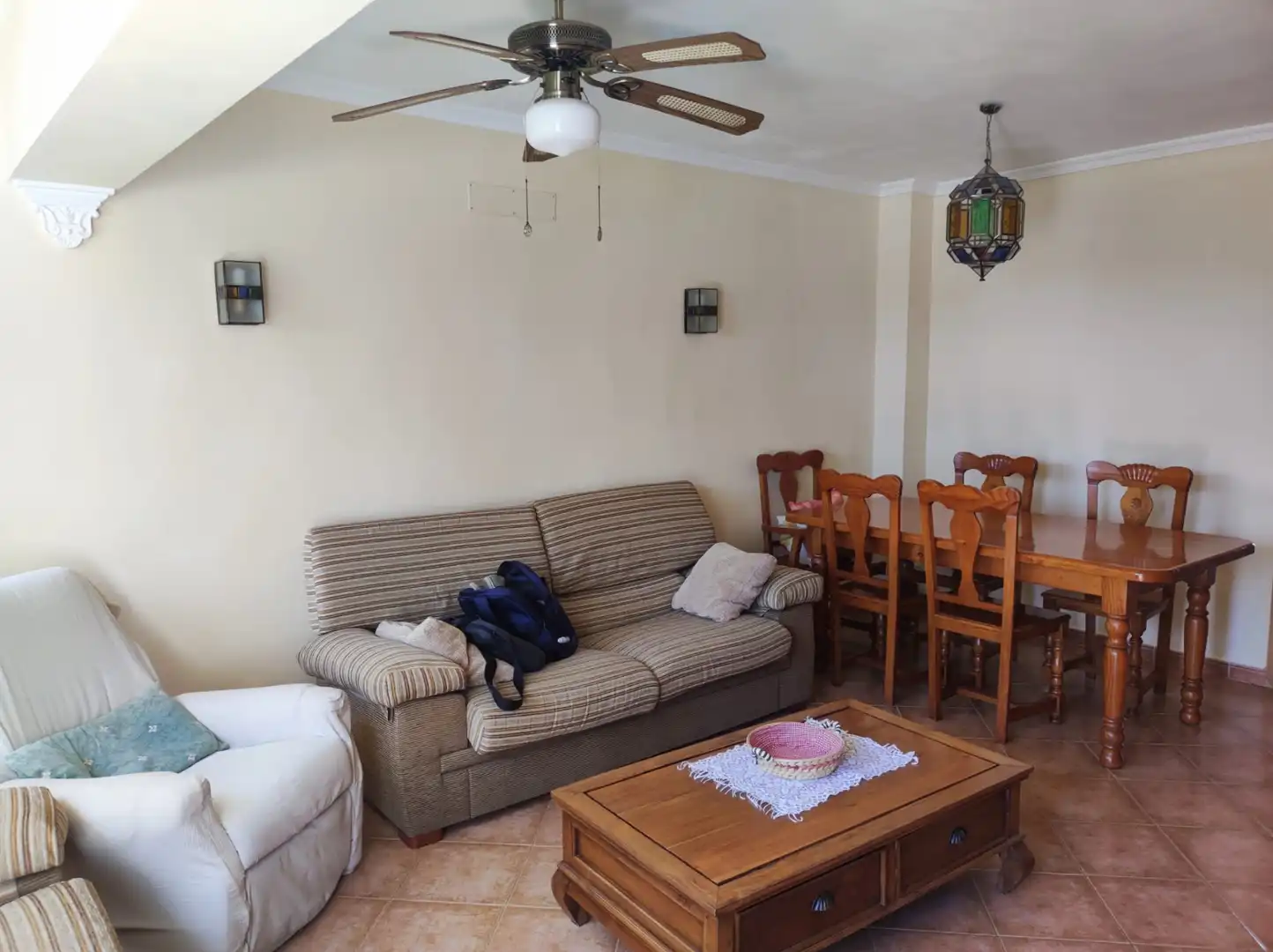 Sala d'estar de Casa adosada de lloguer en Torremolinos amb Terrassa, Moblat i Rentadora