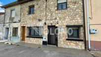 Exterior view of Single-family semi-detached for sale in Castañares de Rioja  with Private garden, Terrace and Storage room