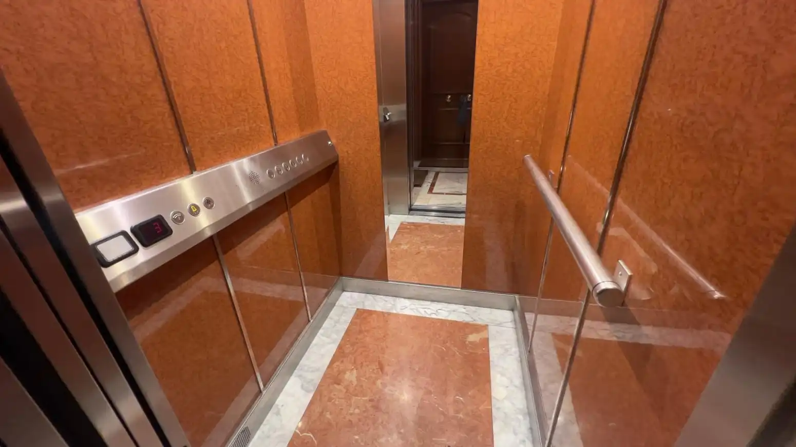 Flat for rent in Gijón   with Heating, Parquet flooring and Furnished
