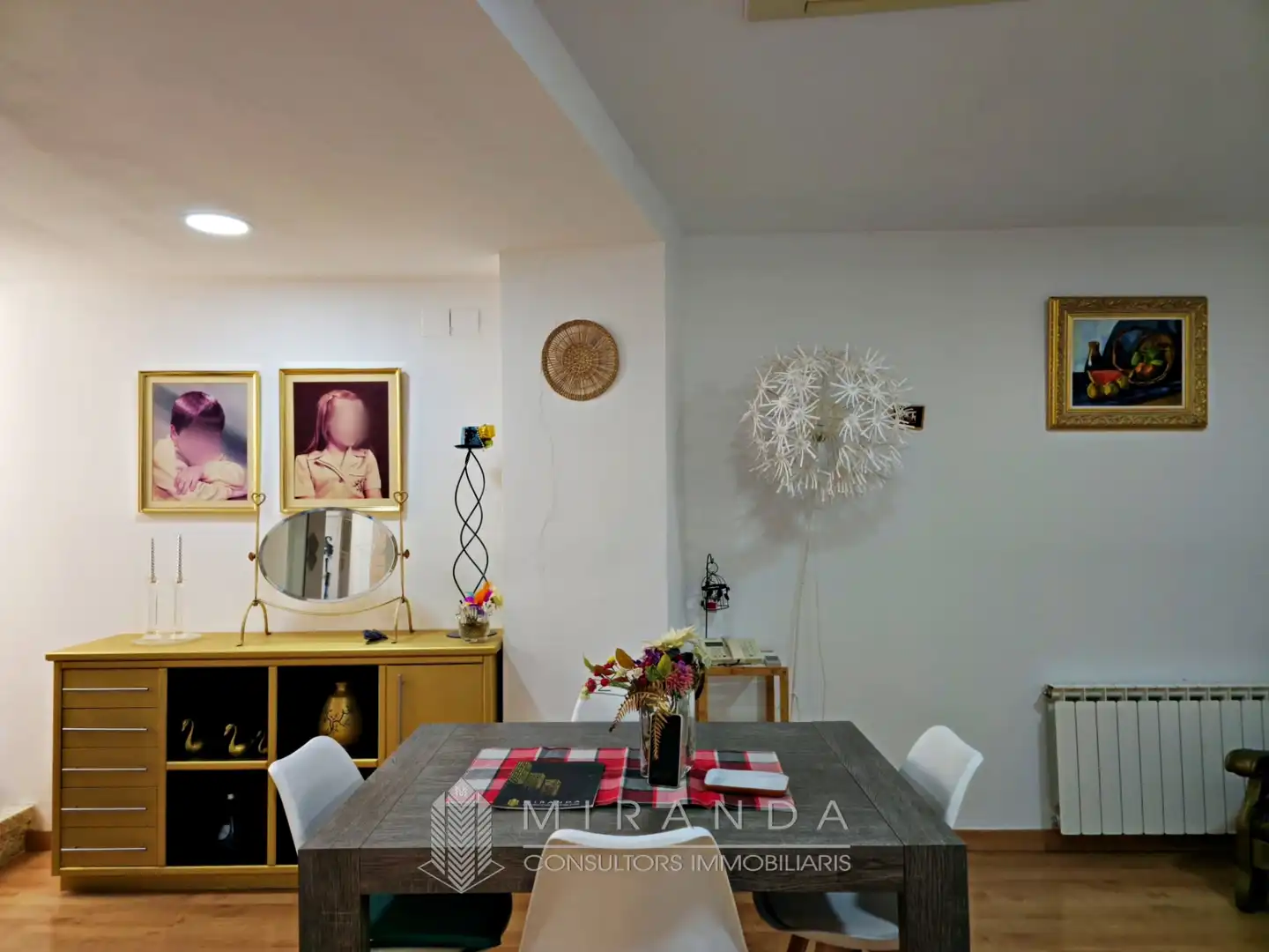Comedor de Casa adosada de alquiler con opción a compra en Breda con Aire acondicionado, Calefacción y Parquet