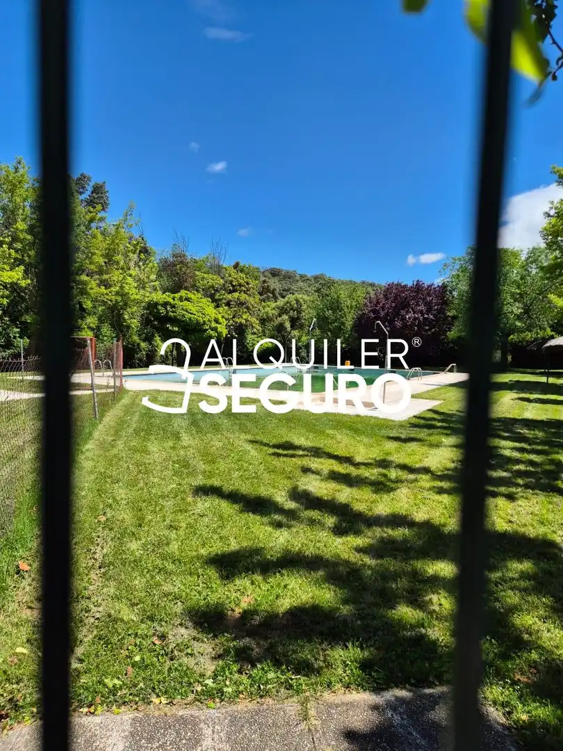 Swimming pool of Houses for rent in Las Rozas de Madrid  with Air Conditioner, Heating and Terrace