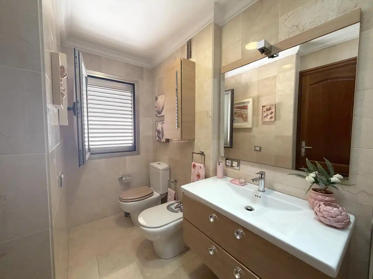 Bathroom of Attic for sale in Santa Cruz de Tenerife  with Terrace, Storage room and Furnished