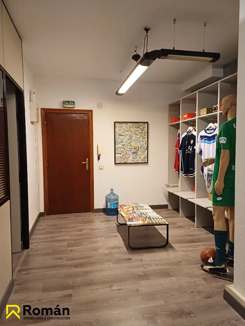 Office for rent in  Pamplona / Iruña  with Heating and Furnished