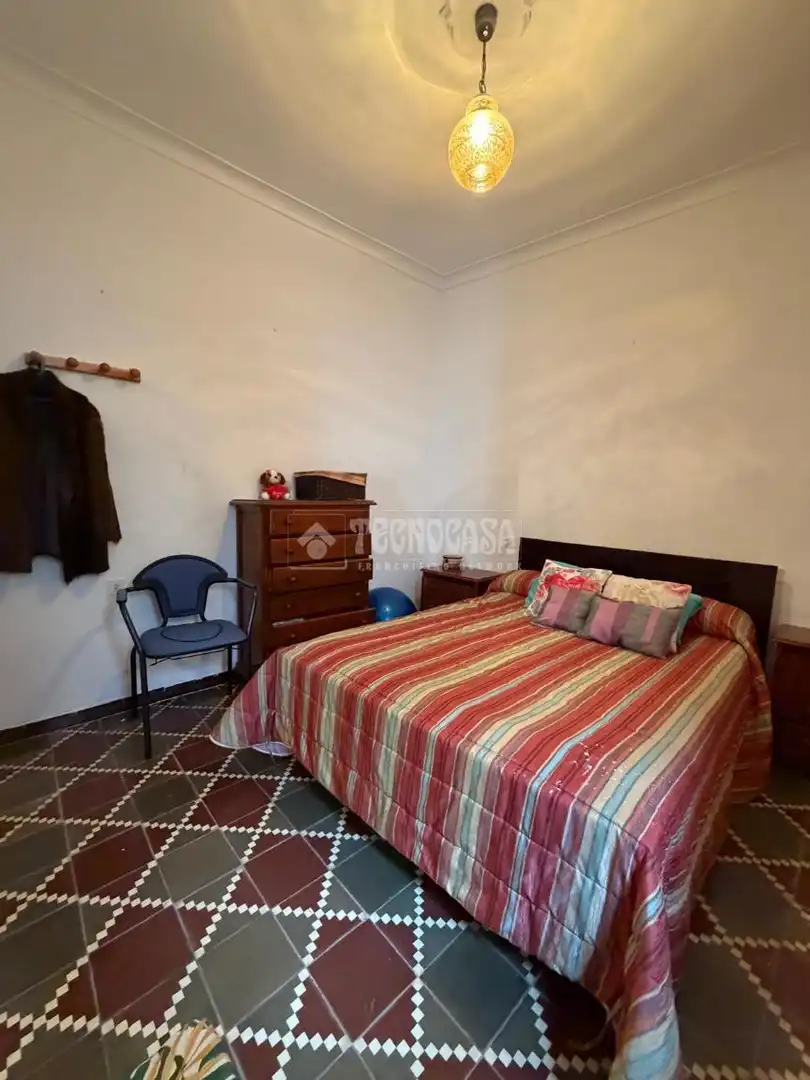 Dormitori de Casa o xalet en venda en El Coronil amb Aire condicionat, Calefacció i Balcó