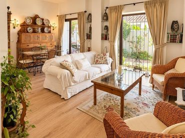 Apartament amb piscina de lloguer a Calle MAESTRA ANGELES ASPIAZU