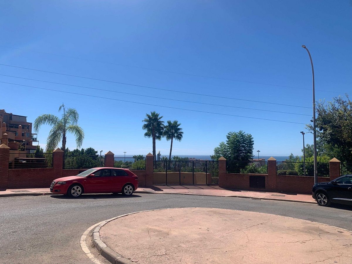 Vista exterior de Garatge en venda en Marbella