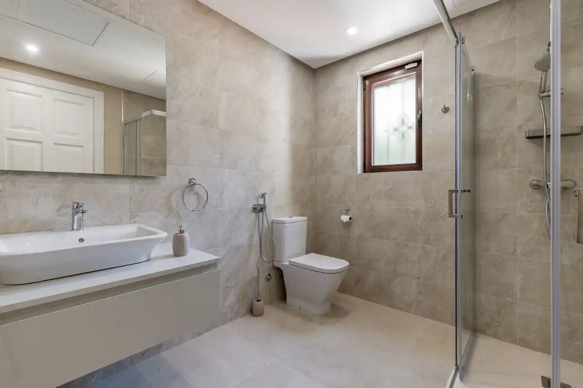 Chalet con piscina en venta en Los Flamingos, imagen 5