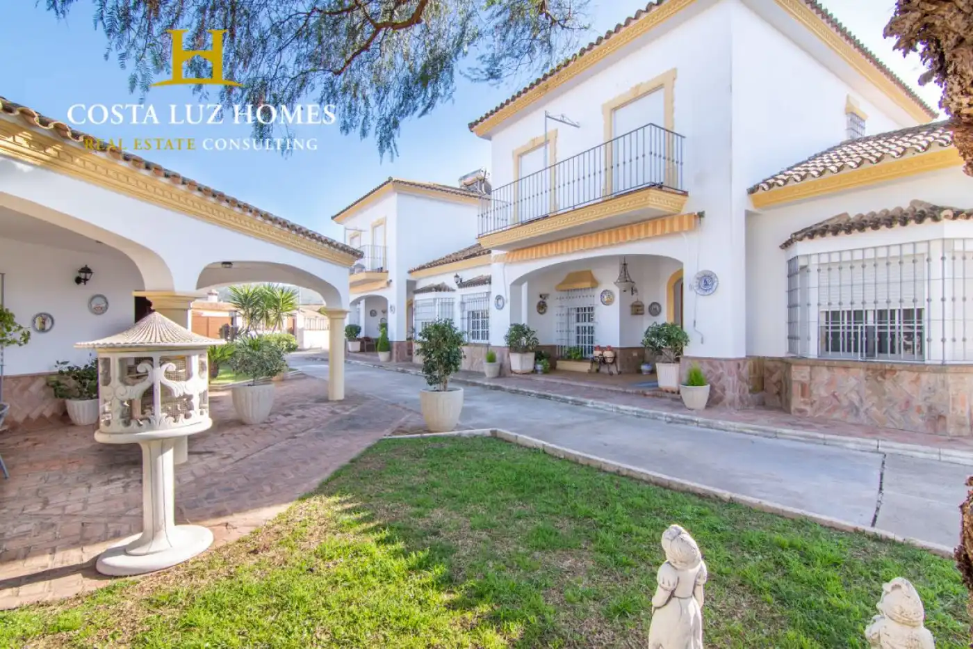 Chalet con piscina en venta en Arcos de la Frontera