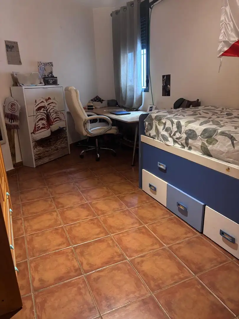 Habitación de Casa o chalet en venta en Alcalá de Guadaira con Terraza, Trastero y Balcón