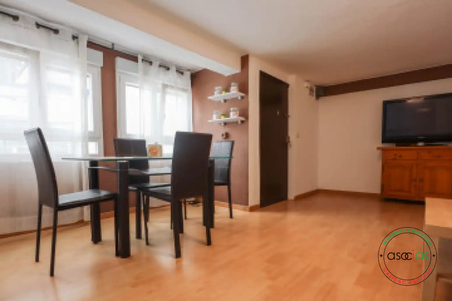 Sala d'estar de Pis en venda en Oviedo  amb Moblat