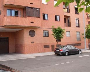 Vista exterior de Pis en venda en Salamanca Capital amb Jardí privat, Balcó i Piscina comunitària