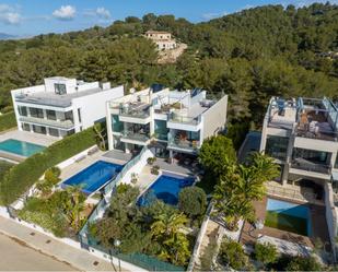 Vista exterior de Casa adosada en venda en Alcúdia amb Aire condicionat, Calefacció i Jardí privat