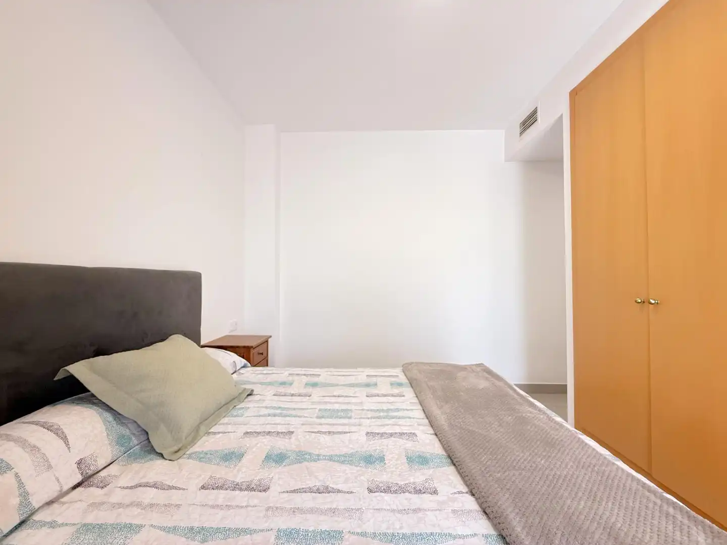 Schlafzimmer von Erdgeschoss zum Verkauf in Gandia mit Terrasse und Balkon